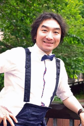 作・演出・娼婦役の池田鉄洋