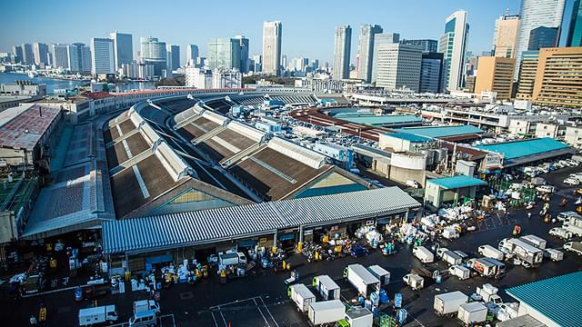 世界最大の水産物卸売市場として知られる築地市場のドキュメンタリー