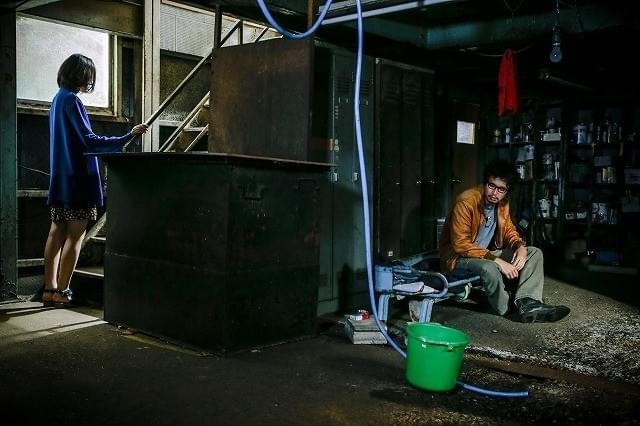 (c)「雨にゆれる女」members