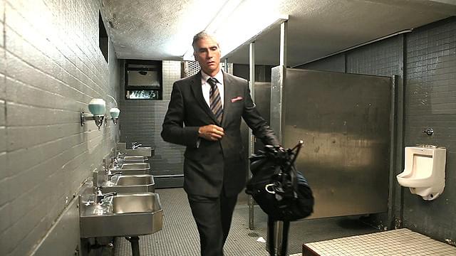 スマートな外見と身のこなしのマーク・レイだが…