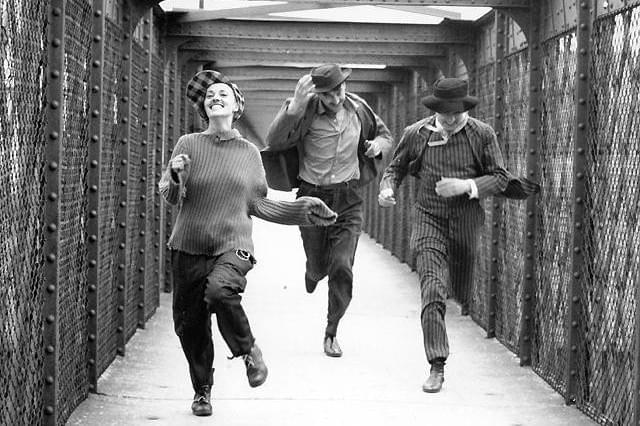 「突然炎のごとく」