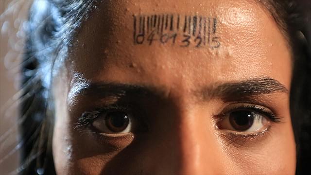 生活のために嫁として売られそうになるが…