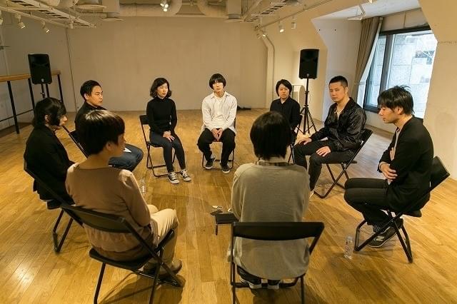 一番右端の園田新監督から時計周りに、のりさん、ポニーさん、SiRさん、筆者、はなえさん、宮島さん、平野さん、GOJIさん