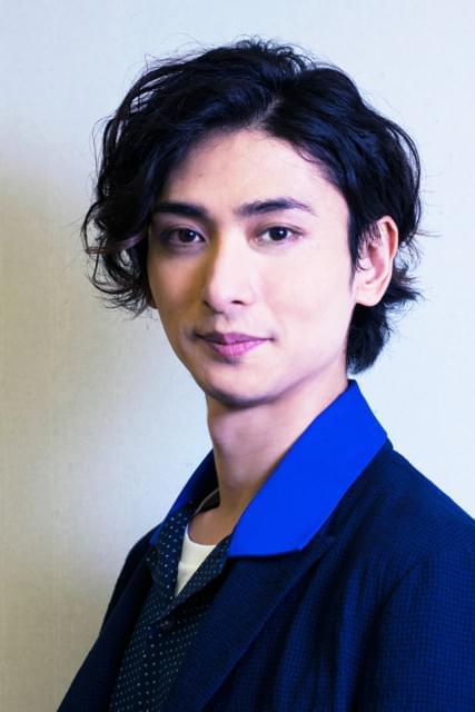 撮影：若林ゆり、ヘアメイク：池上豪（NICOLASHKA）、スタイリスト：吉野誠 ケイスリー・ヘイフォード（三喜商事 03-3238-1385 ）