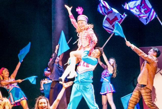 初演の舞台より。撮影:若林ゆり