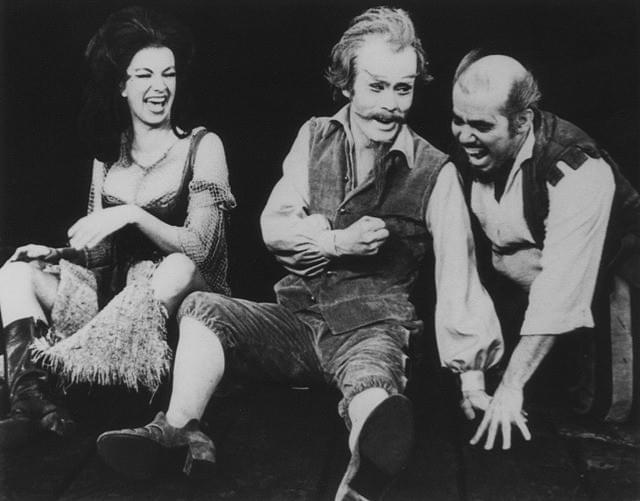 1970年、ブロードウェイのマーティン・ベック劇場にて。写真提供:東宝演劇部