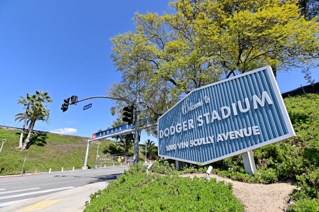 ドジャー・スタジアム駐車場をPCR検査のために使用