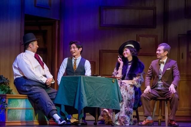 左より、ロスコー役の金田哲、ビリー役の木村、メイベル役の壮一帆、マック役のマギー