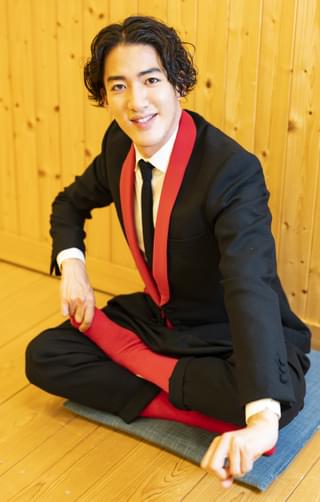 歌舞伎界のハイブリッドな新星・尾上右近が情熱を注いだ「弁天小僧」で新たな伝説になる！