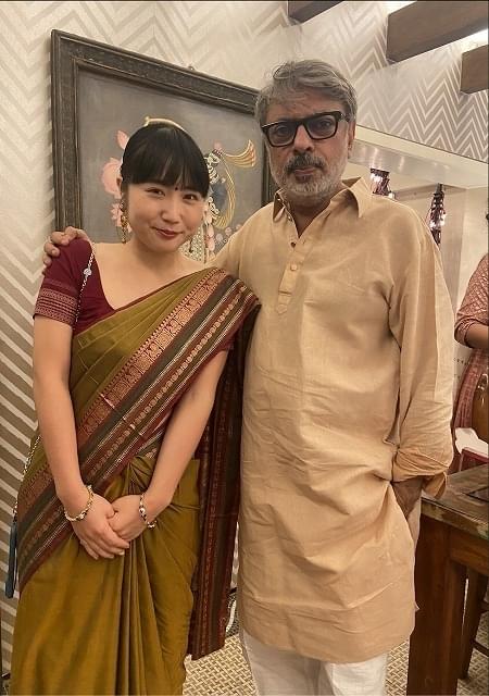 サンジャイ・リーラー・バンサーリー監督(右)