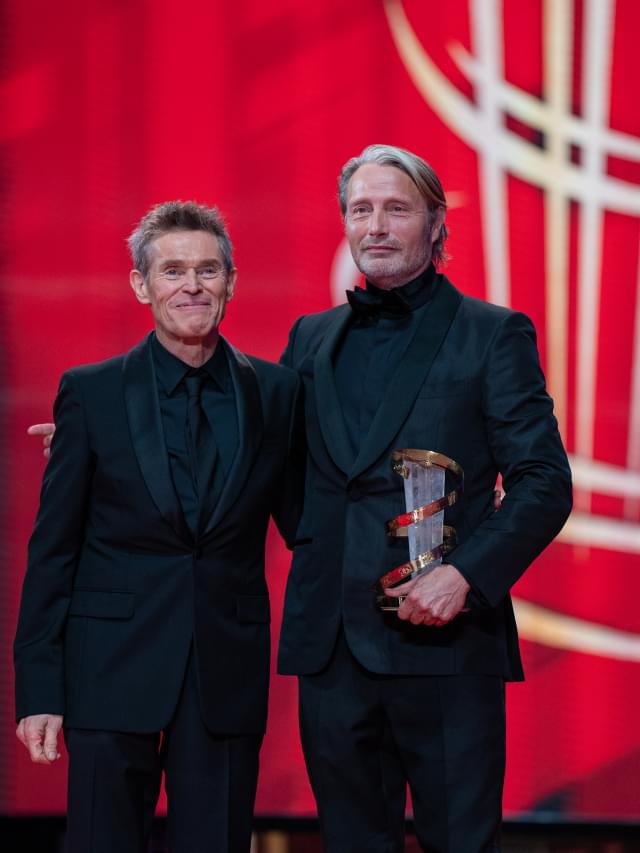 マッツ・ミケルセンとウィレム・デフォー