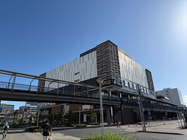 新幹線停車駅「姫路駅」から直結のテラッソ姫路。東口すぐで非常に利便性に優れている