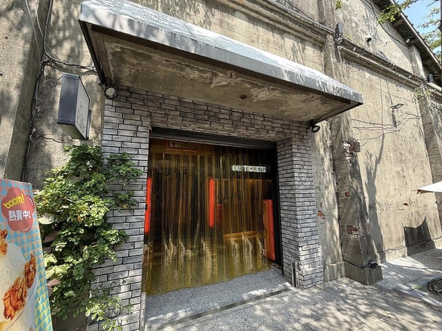 シネコンのエントランス。アート系シネコンらしく、映画館の雰囲気はあまり感じられなかった