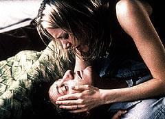 ポール（ショーン・ペン）とクリスティーナ（ナオミ・ワッツ）