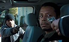 階級、人種格差といった社会問題を描きながら ヒューマンドラマとしても機能する