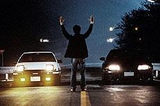 原作に忠実に、日本の峠道で撮影された