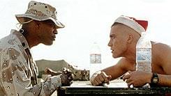 主人公を演じたジェイク・ギレンホール（右）と その上官役のジェイミー・フォックス（左）