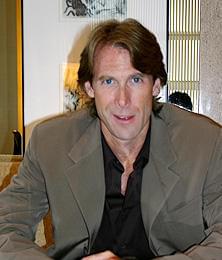 最初は乗り気ではなかったと言う マイケル・ベイ監督