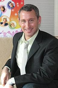 本作の振付も自ら手掛けた アダム・シャンクマン監督