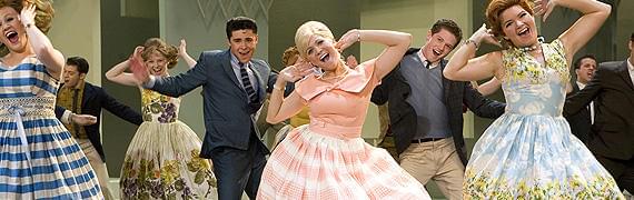 ミュージカルの楽しさを直球で描いた「ヘアスプレー」