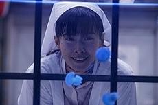 単に暗いだけの映画にはしなくなかった