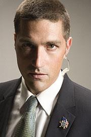 SSを研究し、なりきったフォックス スーツ姿も決まってます