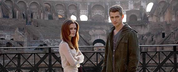 8年ぶりにデビッドと再会したミリーは、2人でローマ旅行を楽しむはずだったが…