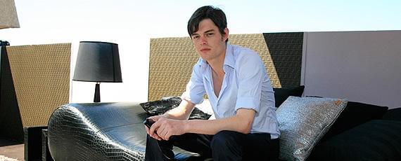 陽光あふれるカンヌにて