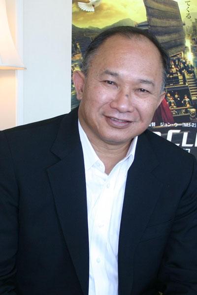 夢を叶えるために私財を投入した というジョン・ウー監督