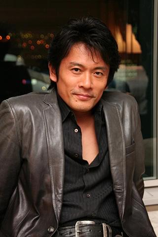 撮影前に訓練を徹底した 内野聖陽