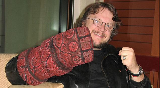 トランクいっぱいにフィギュアを詰め込んで帰るという生粋のオタク、ギレルモ・デル・トロ監督