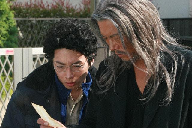 豊川悦司は特殊メイクを施して 50代後半のオッチョを熱演