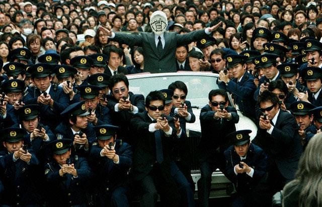 実は最も苦労したという“ともだち”のマスク