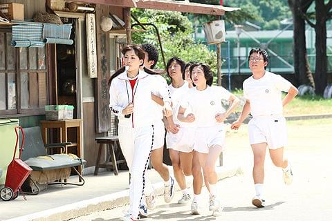 おっぱい見たさに練習に励む彼らの成果は…?