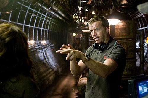 撮影中のマックG監督