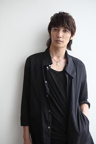 今年は俳優のほか歌手活動にも精力的