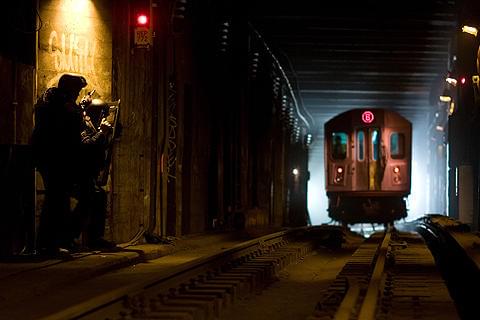 本物の地下鉄を使用して撮影された