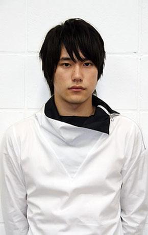 1年半に及ぶトレーニング期間を設けて カムイ役に挑んだ松山ケンイチ