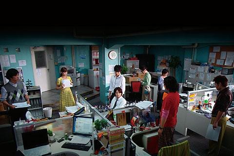 「漫画喫茶のような現場」と撮影を振り返る