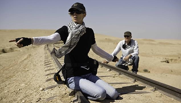 「一瞬一瞬に命を賭けている兵士が、現場で感じる緊張感を匂わせたかった」と語るビグロー監督