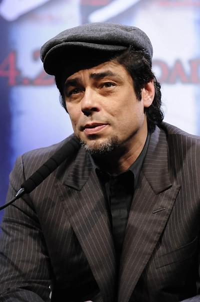 来日記者会見でのベニチオ