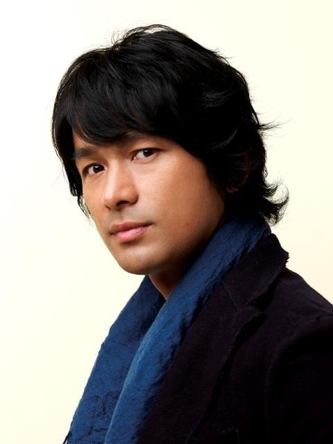 写真：渞忠之 ヘアメイク：勇見勝彦（THYMON） スタイリスト：山本康一郎