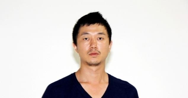 衣装協力（アダム・キメル／問い合わせ エドストローム オフィス）