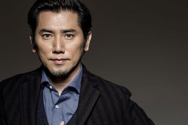 スタイリスト／島津由行 ヘア／TAKU（CUTTERS）