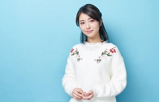 座長としてけん引した浜辺美波