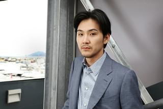 どこまでも凜とした松田龍平が「散歩する侵略者」で挑んだ異色のキャラクター