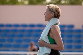 ナイアド その決意は海を越える