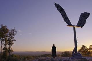 アンゼルム “傷ついた世界”の芸術家の映画評論『アンゼルムがあぶり出すのは、人類の寒々しく辛い歴史のはらわたである』
