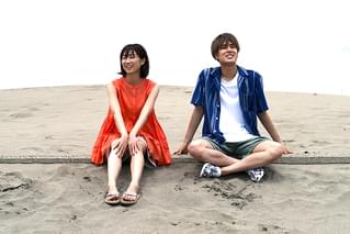 右へいってしまった人