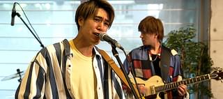 右へいってしまった人